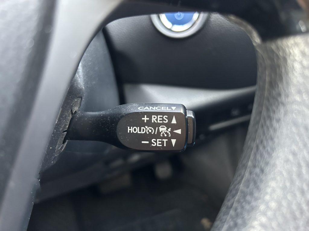 クルーズコントロールスイッチ