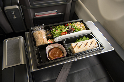 ビジネスクラスの食事例
