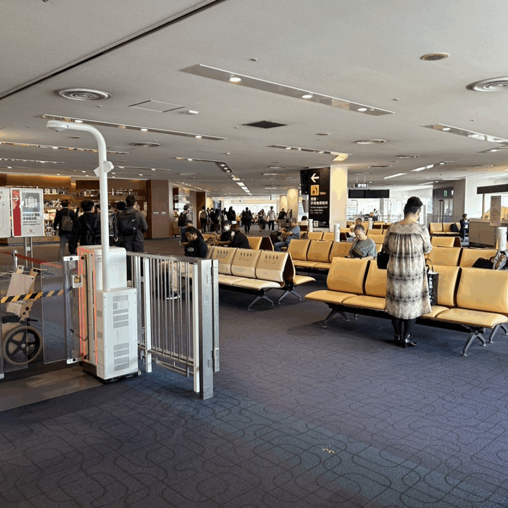 出発フロアの様子