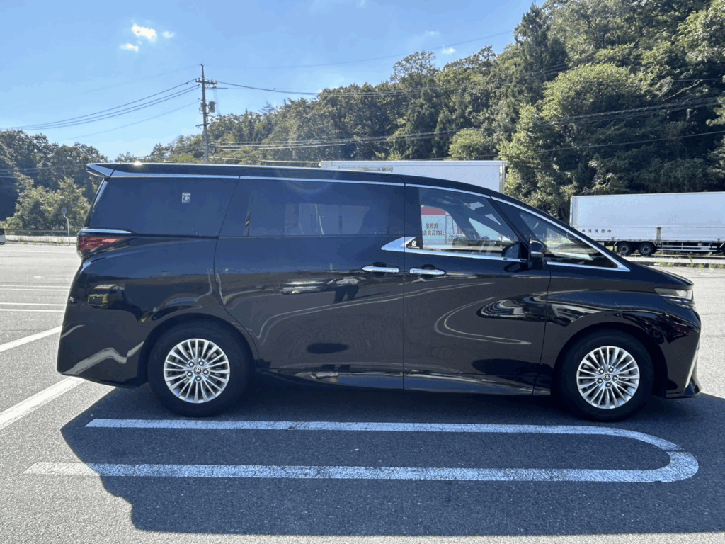 アルファードのサイド