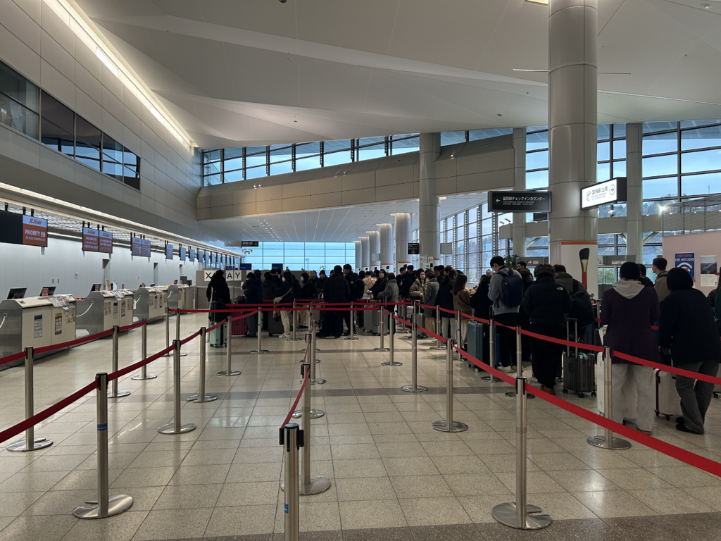 広島空港出発ロビーの様子